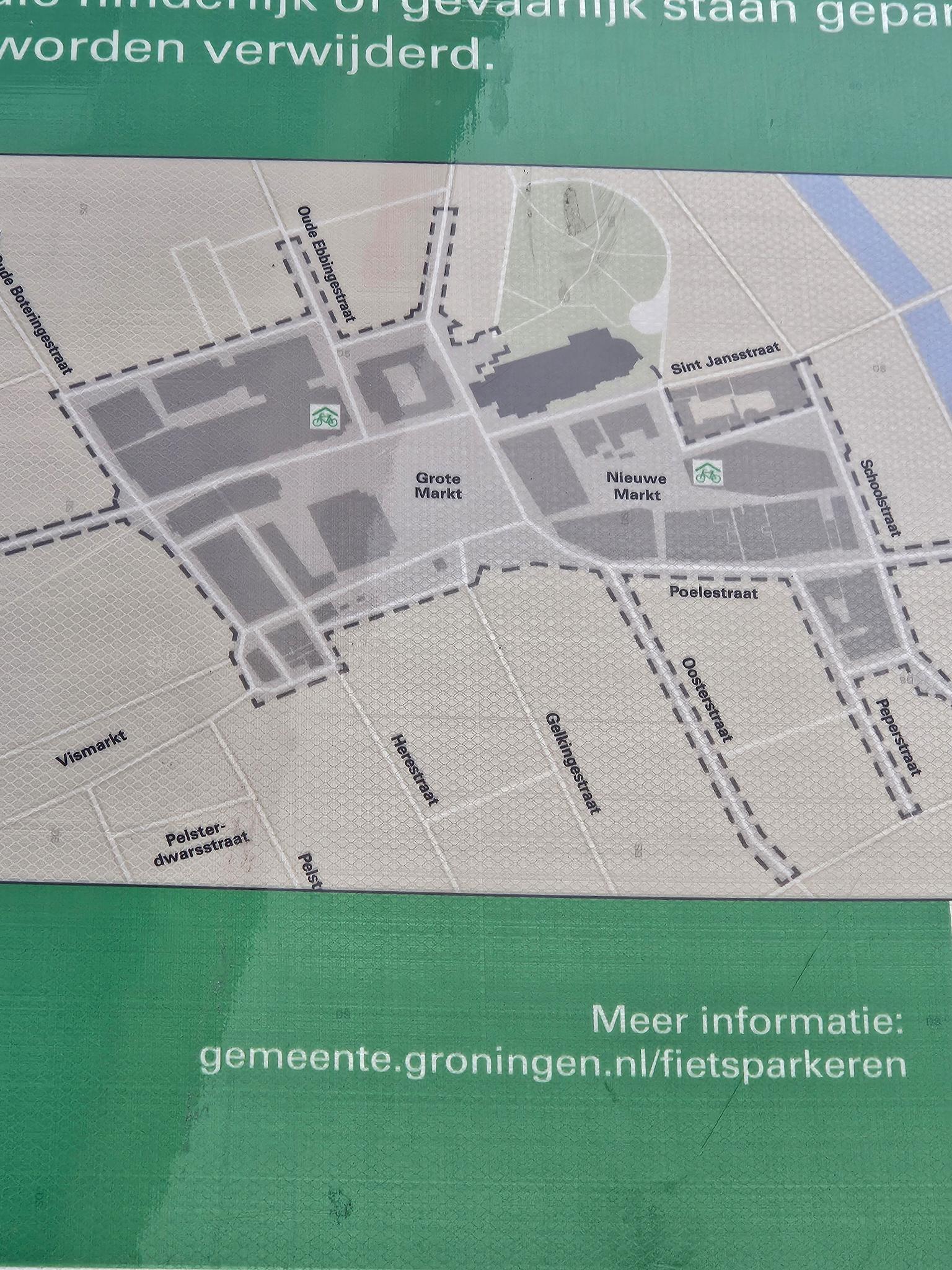 Map of Grote Markt on an intelligent display (you have to press a button to get this)