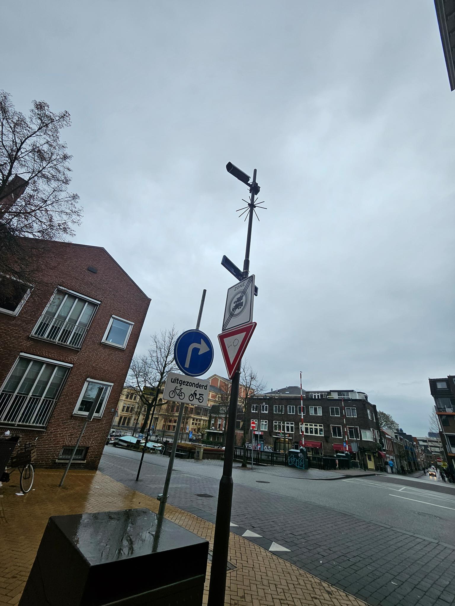 Licence plate recognition camera for the low emission zone – context